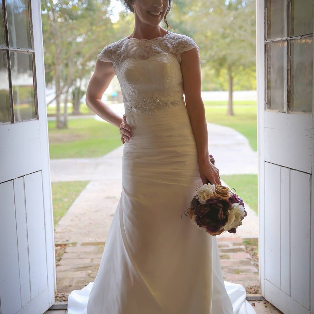 Wedding Gown. - Picture 4 of 4